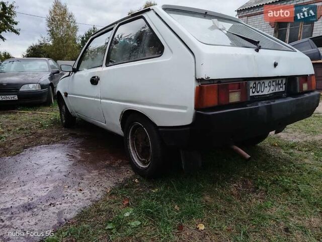 Белый ЗАЗ 1102 Таврия, объемом двигателя 1.1 л и пробегом 200 тыс. км за 337 $, фото 1 на Automoto.ua