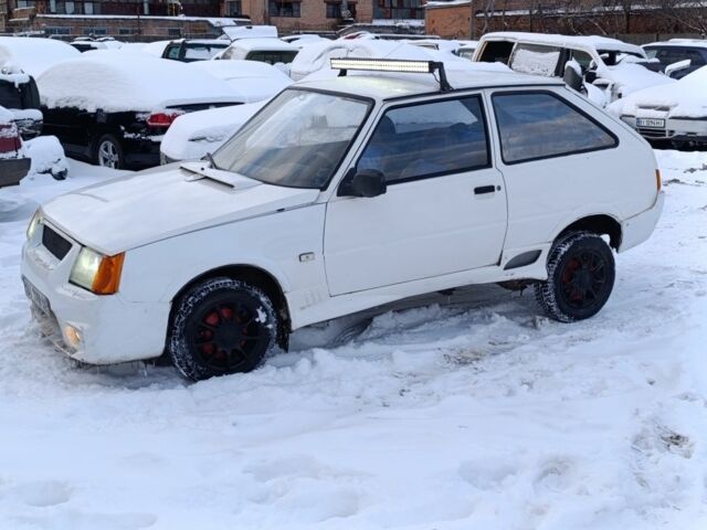 Білий ЗАЗ 1102 Таврія, об'ємом двигуна 1.2 л та пробігом 200 тис. км за 750 $, фото 1 на Automoto.ua