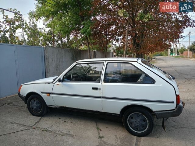 Белый ЗАЗ 1102 Таврия, объемом двигателя 1.2 л и пробегом 34 тыс. км за 650 $, фото 1 на Automoto.ua