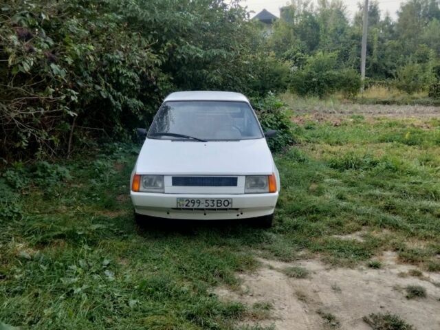 Белый ЗАЗ 1102 Таврия, объемом двигателя 1 л и пробегом 82 тыс. км за 600 $, фото 1 на Automoto.ua