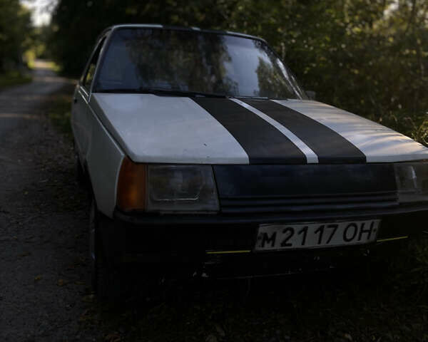 Білий ЗАЗ 1102 Таврія, об'ємом двигуна 1.2 л та пробігом 600 тис. км за 459 $, фото 1 на Automoto.ua