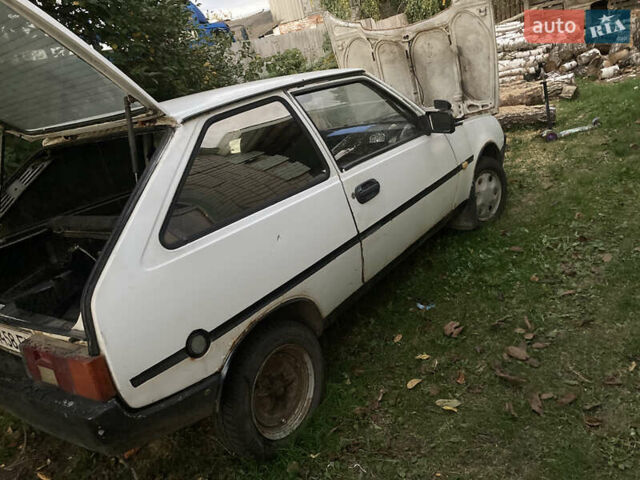 Белый ЗАЗ 1102 Таврия, объемом двигателя 1.1 л и пробегом 600 тыс. км за 400 $, фото 1 на Automoto.ua