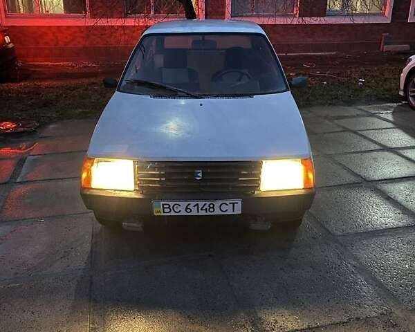 Белый ЗАЗ 1102 Таврия, объемом двигателя 1.1 л и пробегом 50 тыс. км за 650 $, фото 1 на Automoto.ua
