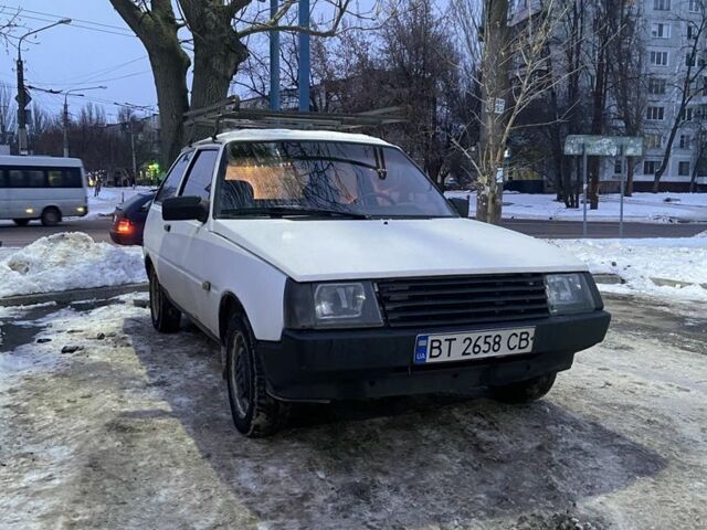 Белый ЗАЗ 1102 Таврия, объемом двигателя 0 л и пробегом 50 тыс. км за 800 $, фото 1 на Automoto.ua