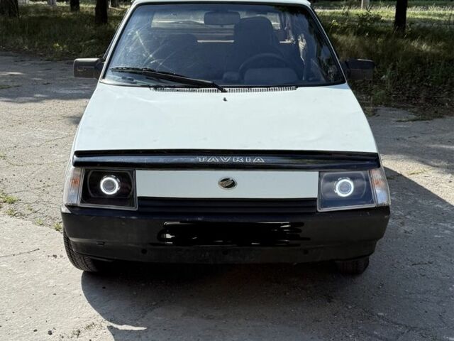 Белый ЗАЗ 1102 Таврия, объемом двигателя 1.2 л и пробегом 3 тыс. км за 600 $, фото 1 на Automoto.ua