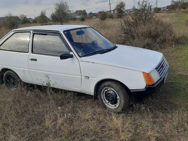 Белый ЗАЗ 1102 Таврия, объемом двигателя 1.2 л и пробегом 47 тыс. км за 551 $, фото 1 на Automoto.ua