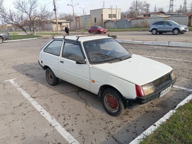 Белый ЗАЗ 1102 Таврия, объемом двигателя 1.1 л и пробегом 123 тыс. км за 320 $, фото 1 на Automoto.ua