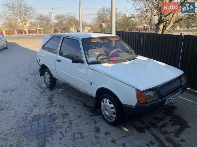 Белый ЗАЗ 1102 Таврия, объемом двигателя 1.1 л и пробегом 100 тыс. км за 1000 $, фото 1 на Automoto.ua