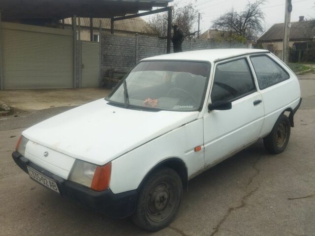 Белый ЗАЗ 1102 Таврия, объемом двигателя 1.1 л и пробегом 98 тыс. км за 309 $, фото 1 на Automoto.ua
