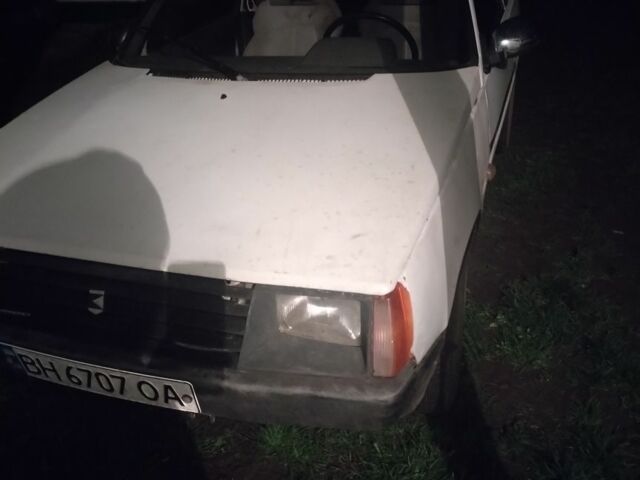 Белый ЗАЗ 1102 Таврия, объемом двигателя 1 л и пробегом 40 тыс. км за 650 $, фото 1 на Automoto.ua