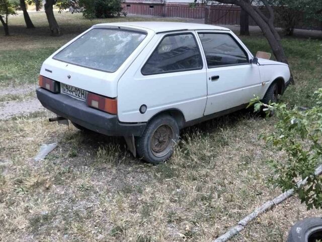 Белый ЗАЗ 1102 Таврия, объемом двигателя 1.1 л и пробегом 140 тыс. км за 288 $, фото 1 на Automoto.ua