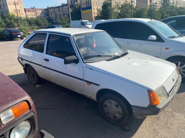 Белый ЗАЗ 1102 Таврия, объемом двигателя 1.1 л и пробегом 2 тыс. км за 656 $, фото 1 на Automoto.ua