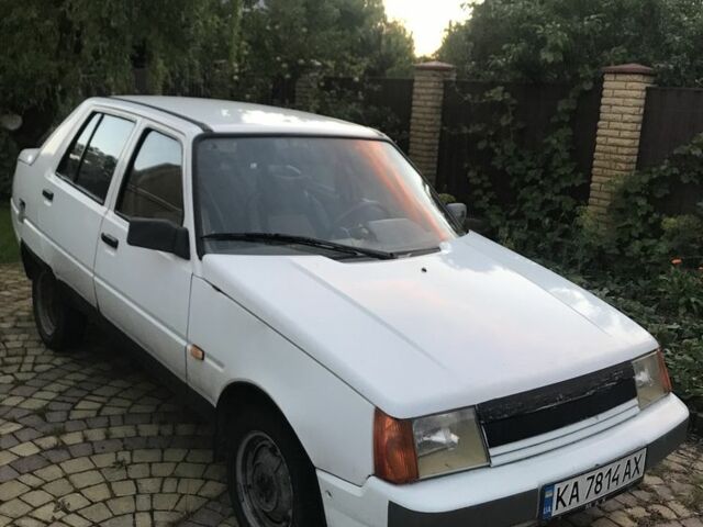 Білий ЗАЗ 1102 Таврія, об'ємом двигуна 1.2 л та пробігом 80 тис. км за 563 $, фото 1 на Automoto.ua