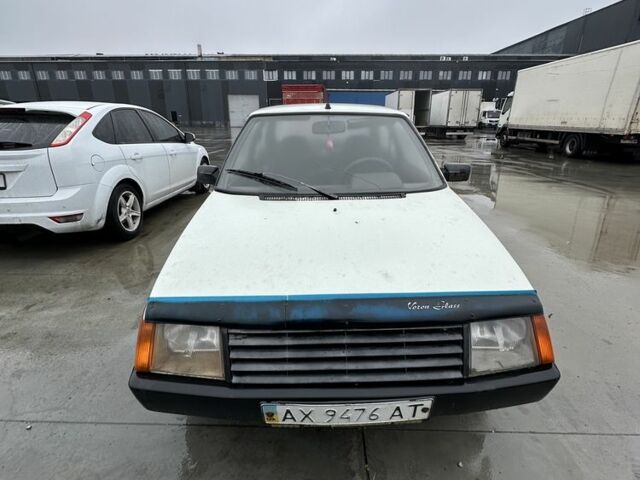 Белый ЗАЗ 1102 Таврия, объемом двигателя 1.1 л и пробегом 58 тыс. км за 300 $, фото 1 на Automoto.ua