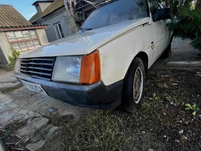 Белый ЗАЗ 1102 Таврия, объемом двигателя 0 л и пробегом 154 тыс. км за 476 $, фото 1 на Automoto.ua