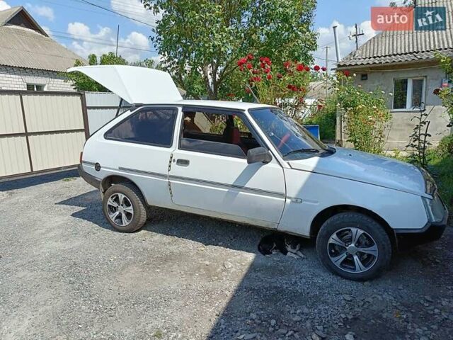 Белый ЗАЗ 1102 Таврия, объемом двигателя 1.2 л и пробегом 130 тыс. км за 1150 $, фото 1 на Automoto.ua