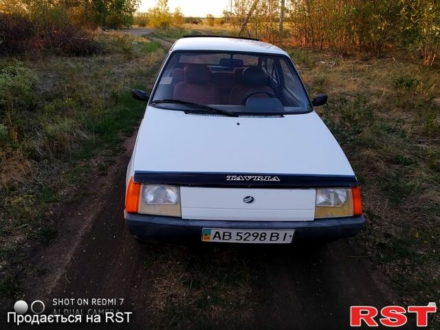 Белый ЗАЗ 1102 Таврия, объемом двигателя 1.1 л и пробегом 77 тыс. км за 1050 $, фото 1 на Automoto.ua