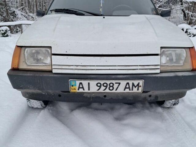 Белый ЗАЗ 1102 Таврия, объемом двигателя 1 л и пробегом 116 тыс. км за 852 $, фото 1 на Automoto.ua