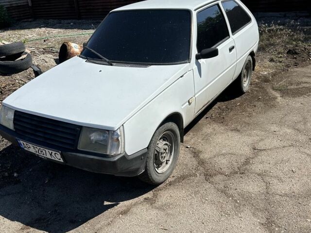 Білий ЗАЗ 1102 Таврія, об'ємом двигуна 1.1 л та пробігом 100 тис. км за 2000 $, фото 1 на Automoto.ua
