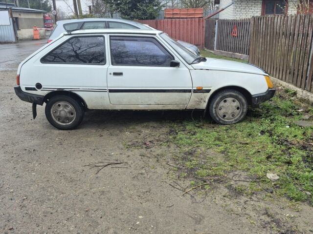 Белый ЗАЗ 1102 Таврия, объемом двигателя 1 л и пробегом 71 тыс. км за 300 $, фото 1 на Automoto.ua