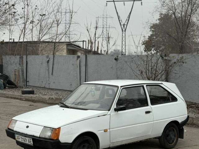 Белый ЗАЗ 1102 Таврия, объемом двигателя 1.2 л и пробегом 2 тыс. км за 391 $, фото 1 на Automoto.ua