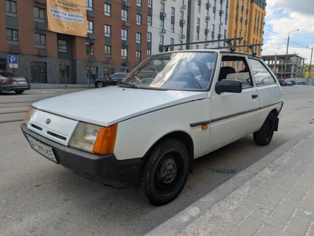 Білий ЗАЗ 1102 Таврія, об'ємом двигуна 1.2 л та пробігом 168 тис. км за 1211 $, фото 1 на Automoto.ua