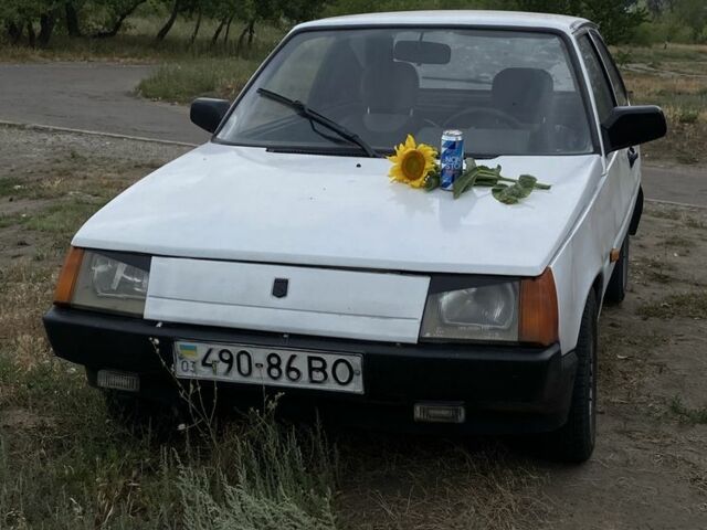 Белый ЗАЗ 1102 Таврия, объемом двигателя 1.2 л и пробегом 33 тыс. км за 481 $, фото 1 на Automoto.ua