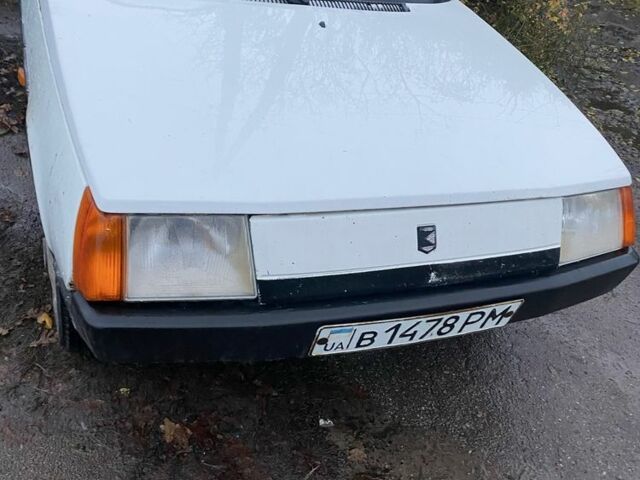 Білий ЗАЗ 1102 Таврія, об'ємом двигуна 1.3 л та пробігом 100 тис. км за 832 $, фото 1 на Automoto.ua