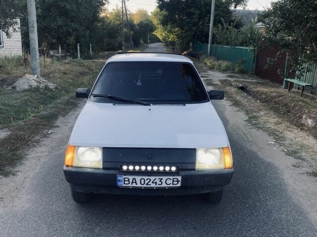 Белый ЗАЗ 1102 Таврия, объемом двигателя 0 л и пробегом 111 тыс. км за 750 $, фото 1 на Automoto.ua