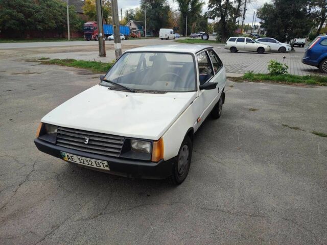 Белый ЗАЗ 1102 Таврия, объемом двигателя 1.2 л и пробегом 150 тыс. км за 481 $, фото 1 на Automoto.ua