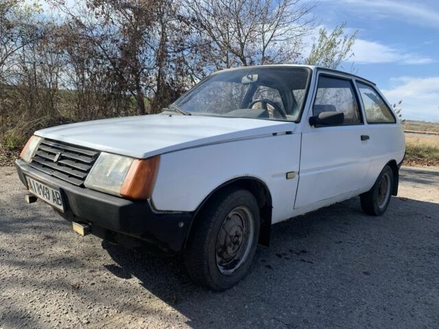 Білий ЗАЗ 1102 Таврія, об'ємом двигуна 1.3 л та пробігом 100 тис. км за 691 $, фото 1 на Automoto.ua