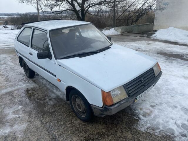 Білий ЗАЗ 1102 Таврія, об'ємом двигуна 1.1 л та пробігом 10 тис. км за 450 $, фото 1 на Automoto.ua