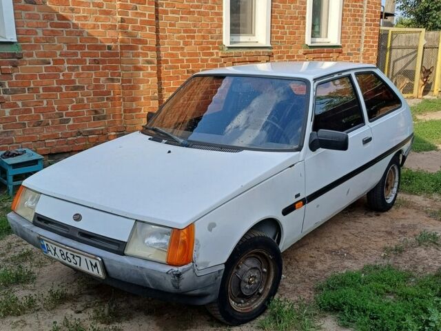 Белый ЗАЗ 1102 Таврия, объемом двигателя 1.1 л и пробегом 140 тыс. км за 1100 $, фото 1 на Automoto.ua