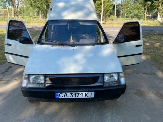 Белый ЗАЗ 1102 Таврия, объемом двигателя 1.2 л и пробегом 130 тыс. км за 1700 $, фото 1 на Automoto.ua