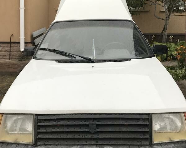 Білий ЗАЗ 1102 Таврія, об'ємом двигуна 1.2 л та пробігом 120 тис. км за 1550 $, фото 1 на Automoto.ua