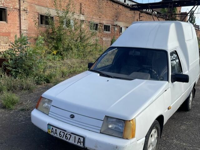 Белый ЗАЗ 1102 Таврия, объемом двигателя 1.3 л и пробегом 175 тыс. км за 650 $, фото 1 на Automoto.ua