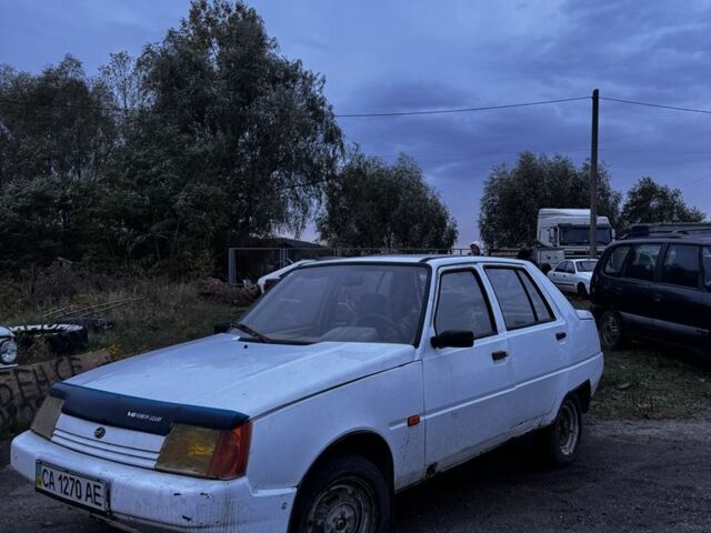 Белый ЗАЗ 1102 Таврия, объемом двигателя 1.2 л и пробегом 120 тыс. км за 450 $, фото 1 на Automoto.ua