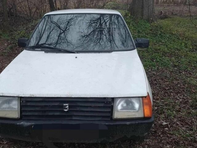 Белый ЗАЗ 1102 Таврия, объемом двигателя 1 л и пробегом 940 тыс. км за 600 $, фото 1 на Automoto.ua