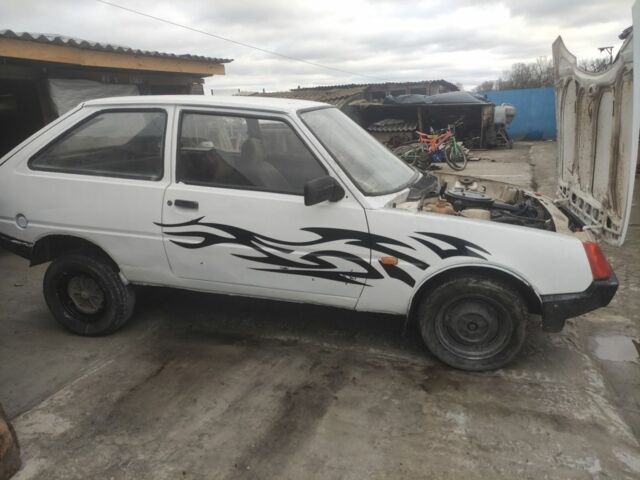 Белый ЗАЗ 1102 Таврия, объемом двигателя 1.1 л и пробегом 1 тыс. км за 370 $, фото 1 на Automoto.ua
