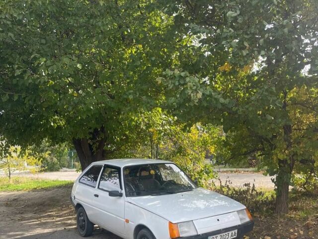 Белый ЗАЗ 1102 Таврия, объемом двигателя 1.2 л и пробегом 100 тыс. км за 750 $, фото 1 на Automoto.ua