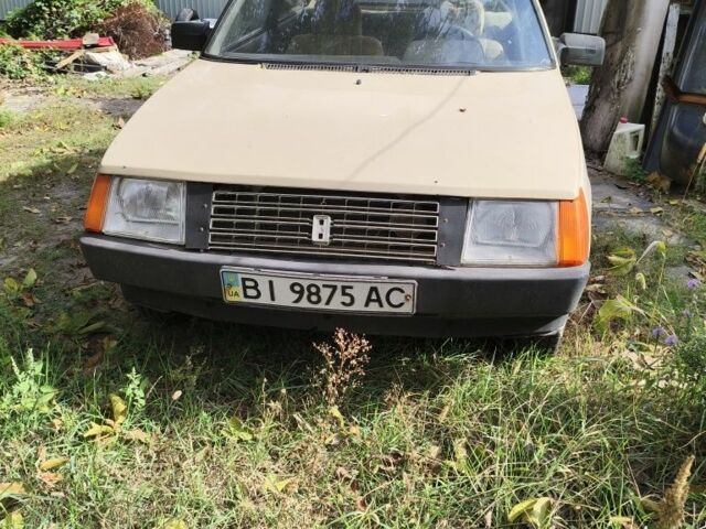 Бежевый ЗАЗ 1102 Таврия, объемом двигателя 1.1 л и пробегом 100 тыс. км за 600 $, фото 1 на Automoto.ua