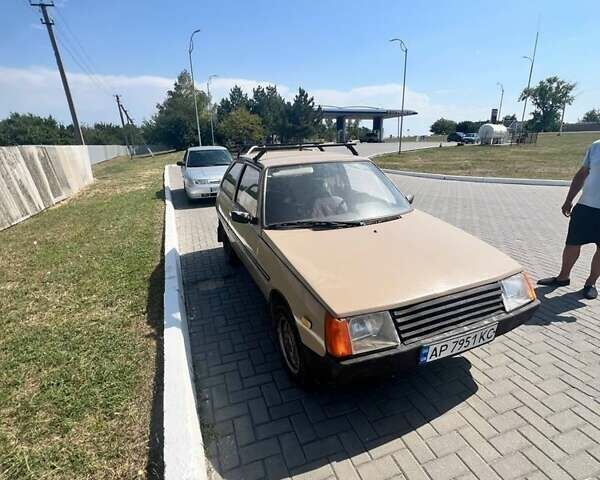 Бежевый ЗАЗ 1102 Таврия, объемом двигателя 1.1 л и пробегом 300 тыс. км за 700 $, фото 1 на Automoto.ua
