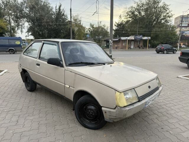 Бежевый ЗАЗ 1102 Таврия, объемом двигателя 1.1 л и пробегом 250 тыс. км за 595 $, фото 1 на Automoto.ua