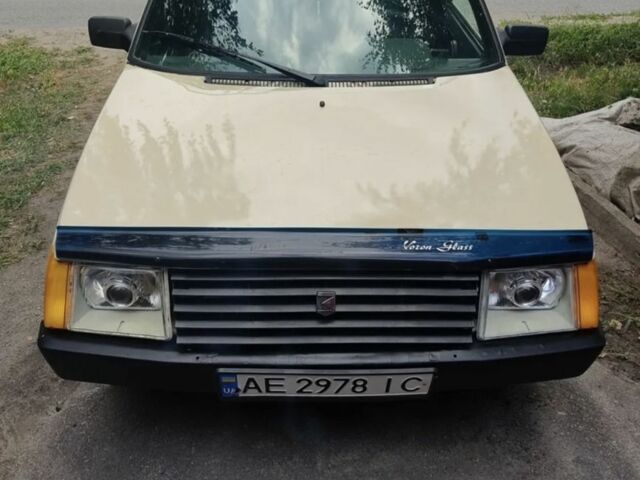 Бежевый ЗАЗ 1102 Таврия, объемом двигателя 1.1 л и пробегом 350 тыс. км за 1150 $, фото 1 на Automoto.ua