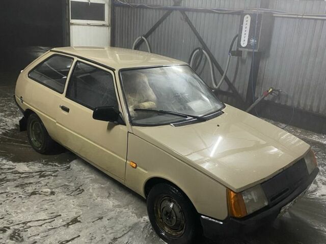 Бежевый ЗАЗ 1102 Таврия, объемом двигателя 1.2 л и пробегом 250 тыс. км за 451 $, фото 1 на Automoto.ua