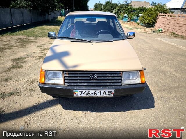 Коричневый ЗАЗ 1102 Таврия, объемом двигателя 1.1 л и пробегом 200 тыс. км за 530 $, фото 1 на Automoto.ua