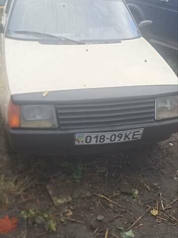 Коричневый ЗАЗ 1102 Таврия, объемом двигателя 1.1 л и пробегом 200 тыс. км за 451 $, фото 1 на Automoto.ua