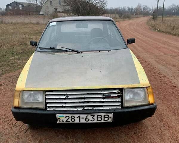Коричневый ЗАЗ 1102 Таврия, объемом двигателя 1.3 л и пробегом 273 тыс. км за 432 $, фото 1 на Automoto.ua