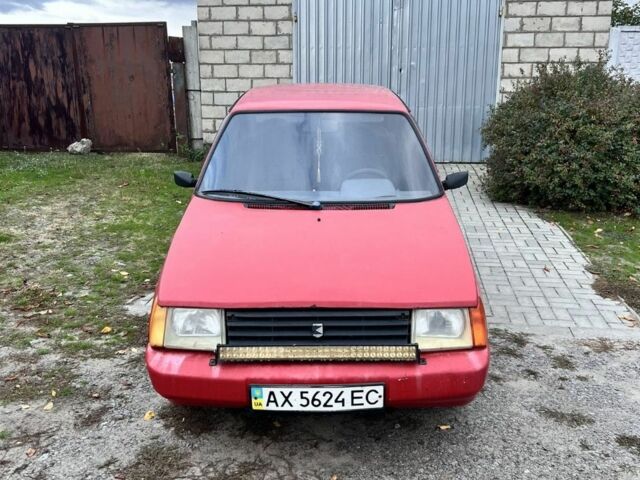 Красный ЗАЗ 1102 Таврия, объемом двигателя 1.1 л и пробегом 222 тыс. км за 700 $, фото 1 на Automoto.ua