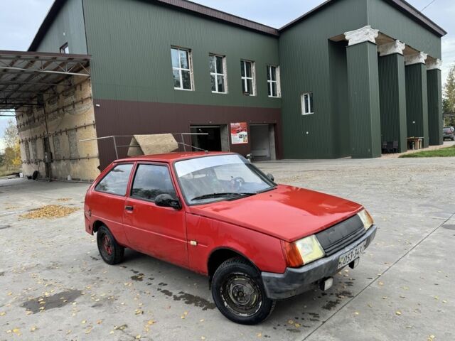 Красный ЗАЗ 1102 Таврия, объемом двигателя 1.2 л и пробегом 77 тыс. км за 350 $, фото 1 на Automoto.ua
